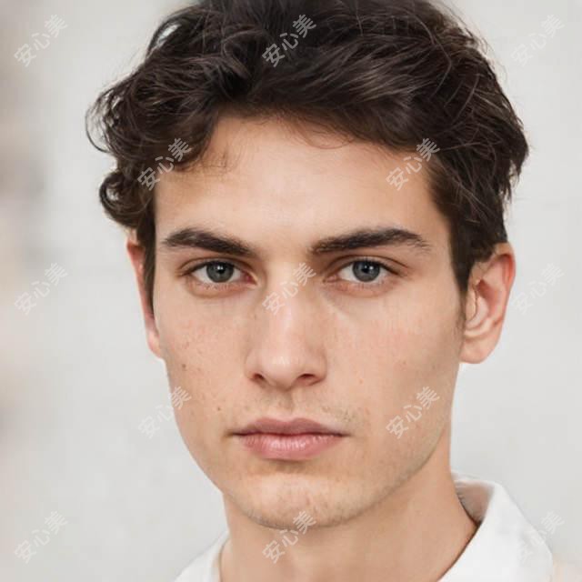 杨唐文医生牙齿矫正疗效如何？上饶维乐阳光口腔医生信息一览