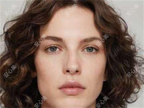 广州丽合&广州好美丫高难度眼修复项目价格对比表：广州丽合15000元起，广州好美丫12000元起，医生详解眼部修复实例及美学原理