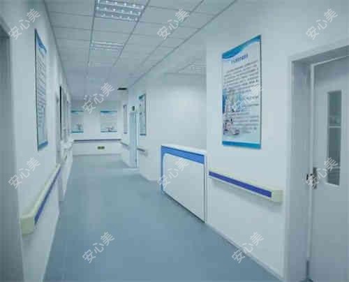 成都高新丝恒植发全项目价格揭晓:2025年较新报价8888元起,名医亲诊