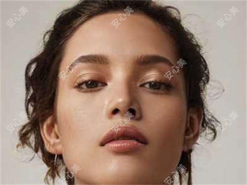 成都武侯熊猫口腔种牙多少钱?价格表全公开 单颗4680起!