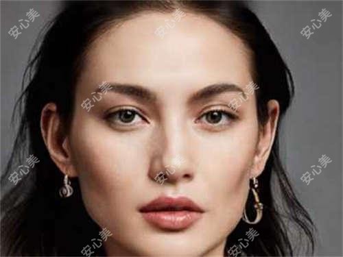 成都市种植胸毛价格一览:丝恒植发12000元起,真实实例与疗效展示