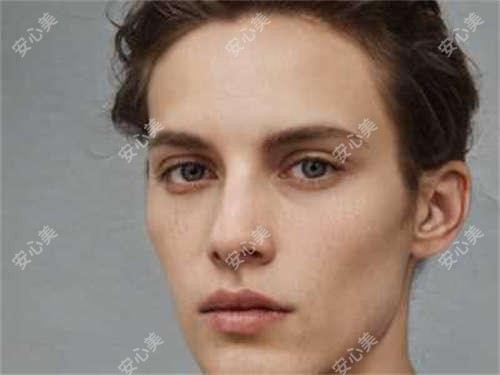 2025年广州毕氏牙科价目表：种植牙6800元起|正畸12000元|补牙300元|拔牙200元|美白800元|全瓷牙冠2500元